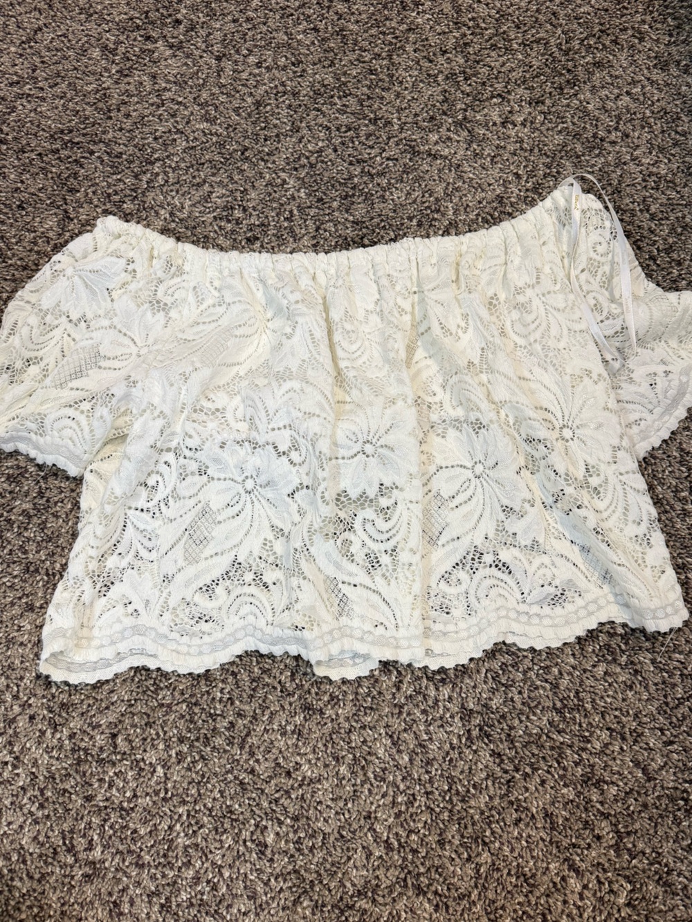 Papaya Cream Lace Crop Top with Scalloped Detail